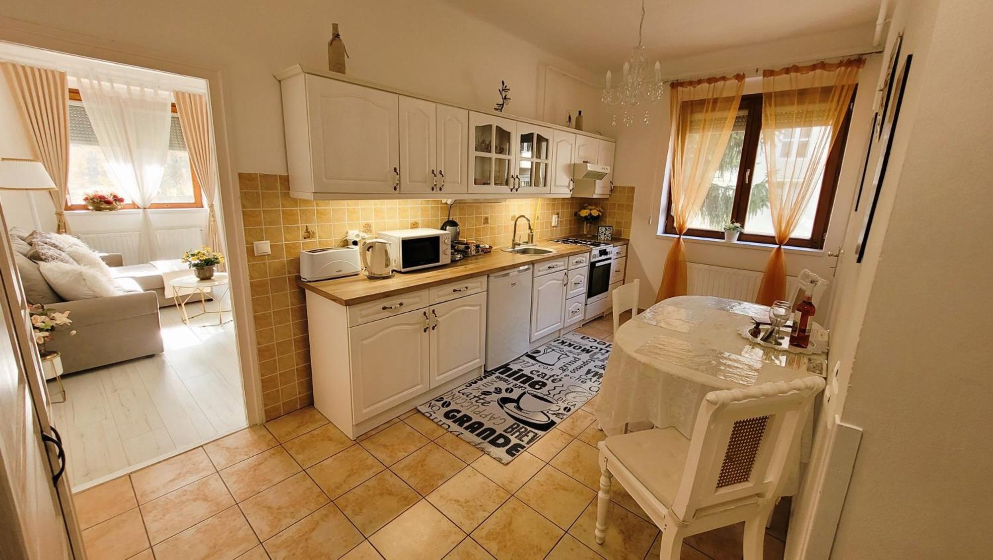 Patak Apartman Eger Buitenkant foto